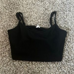 black cropped tank